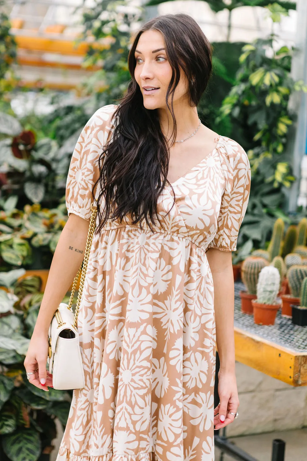 La Tierra Floral Midi Dress