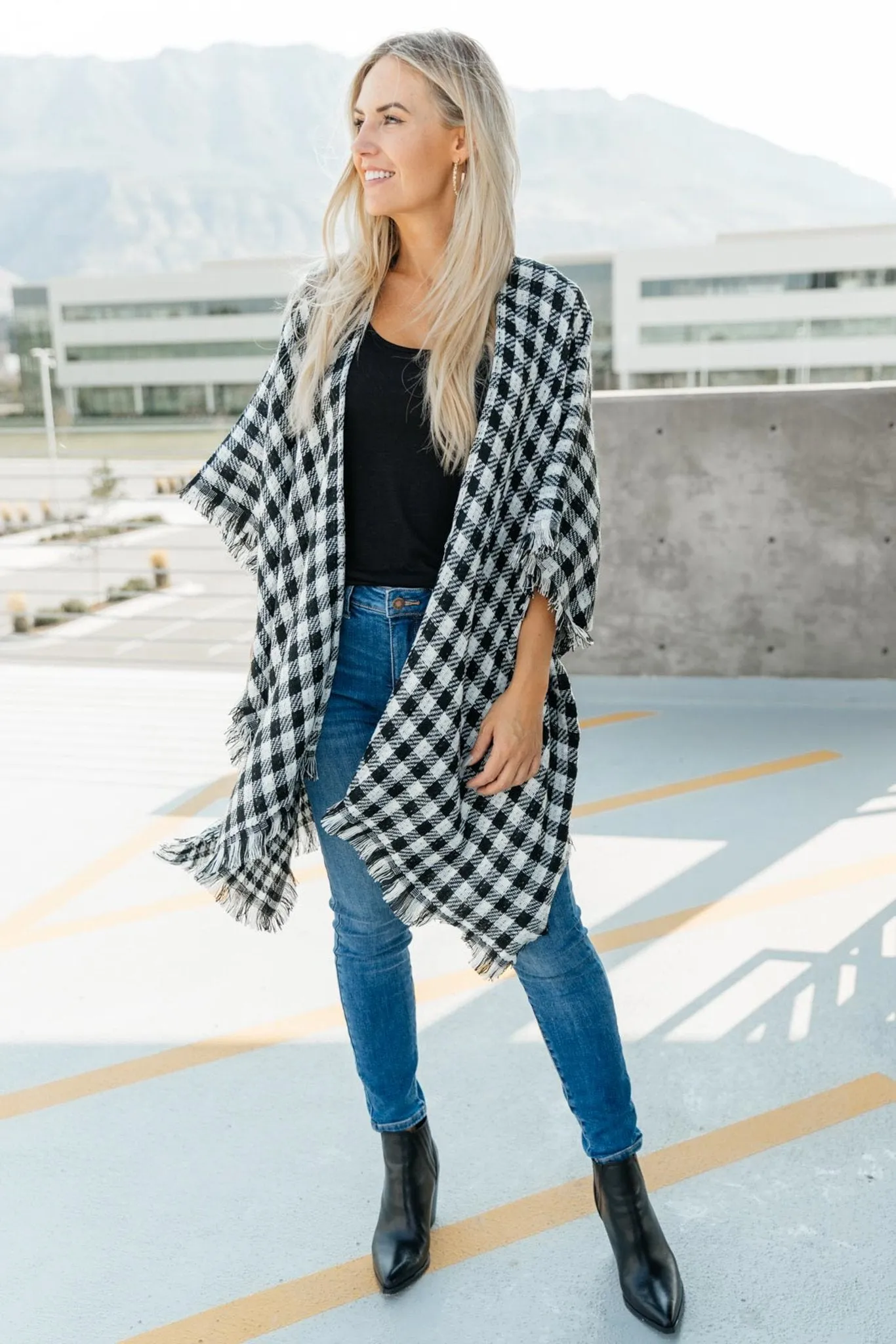 Lumber Jill Wrap in Black/White