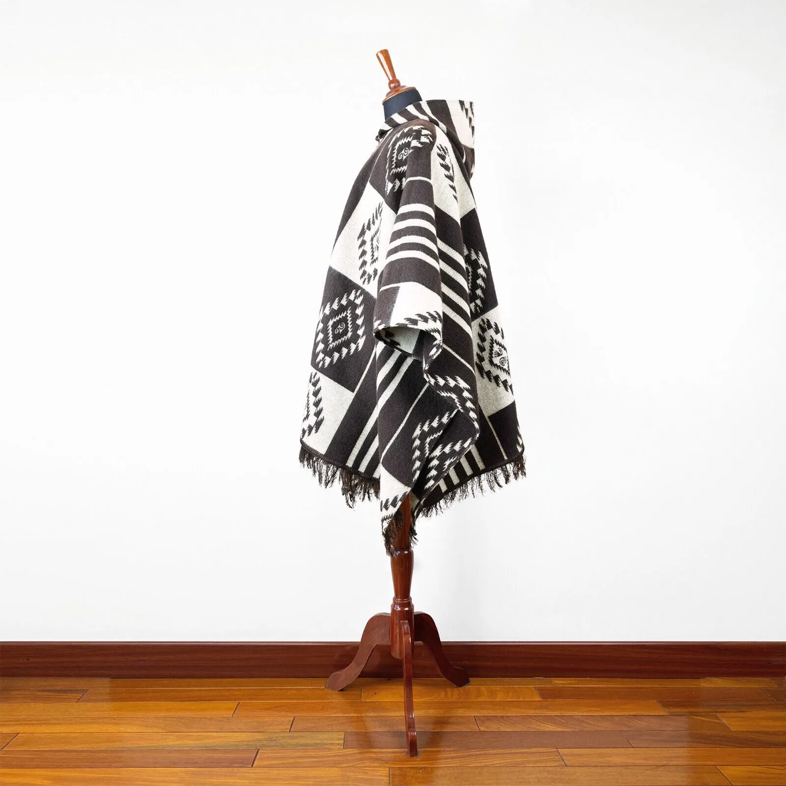 Numbilungo - Baby Alpaca wool Unisex Hooded Poncho Pullover M-XXL - brown - Aztec pattern