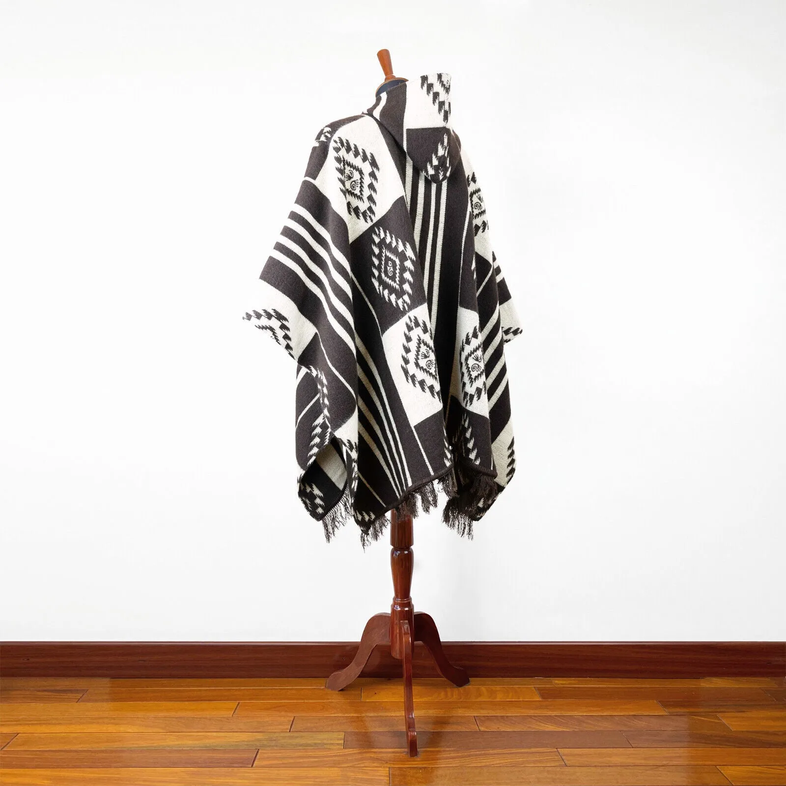 Numbilungo - Baby Alpaca wool Unisex Hooded Poncho Pullover M-XXL - brown - Aztec pattern