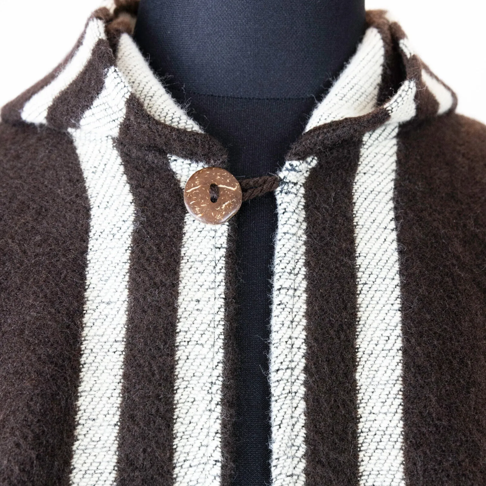 Numbilungo - Baby Alpaca wool Unisex Hooded Poncho Pullover M-XXL - brown - Aztec pattern