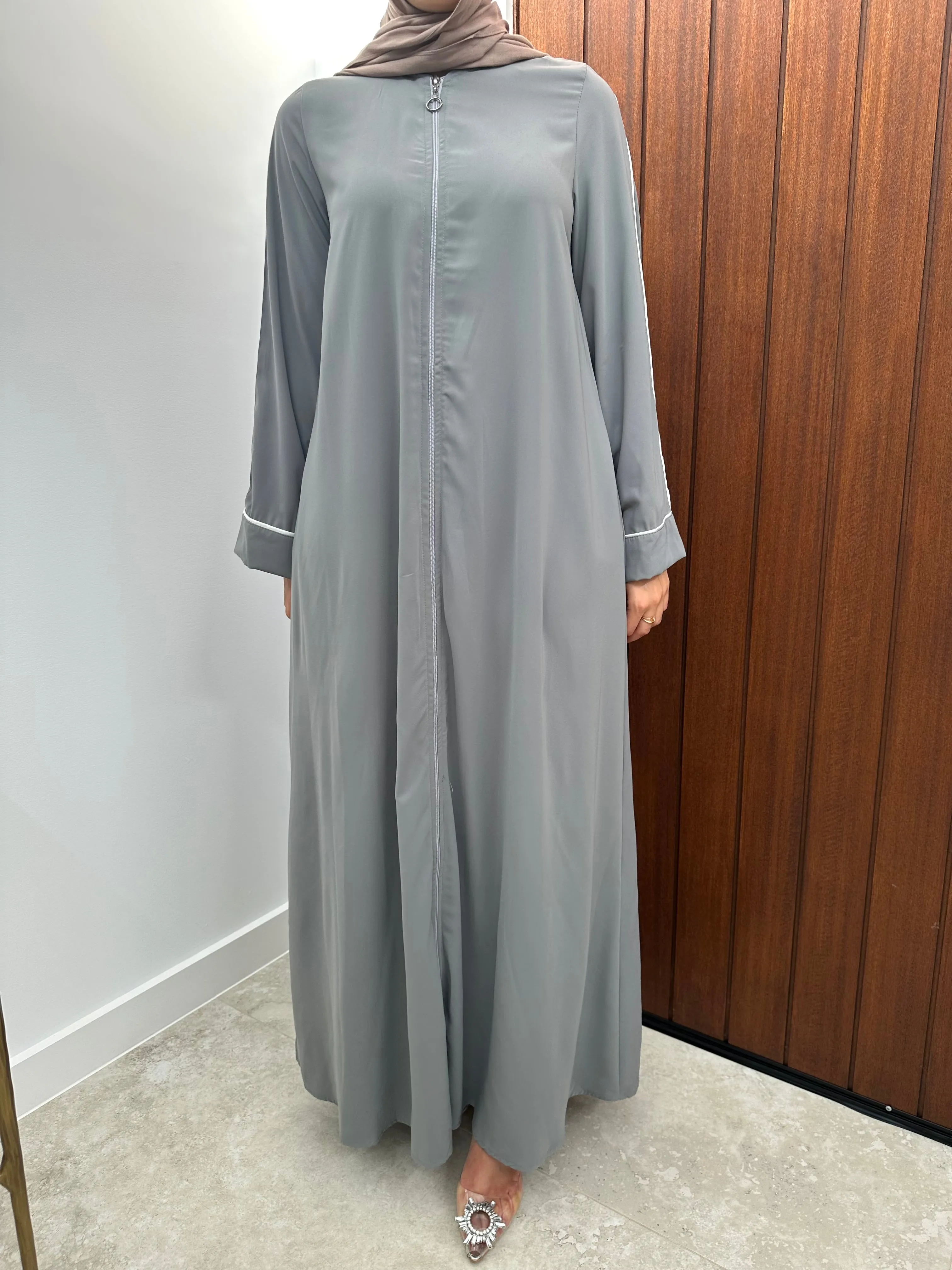 QAMAR ABAYA