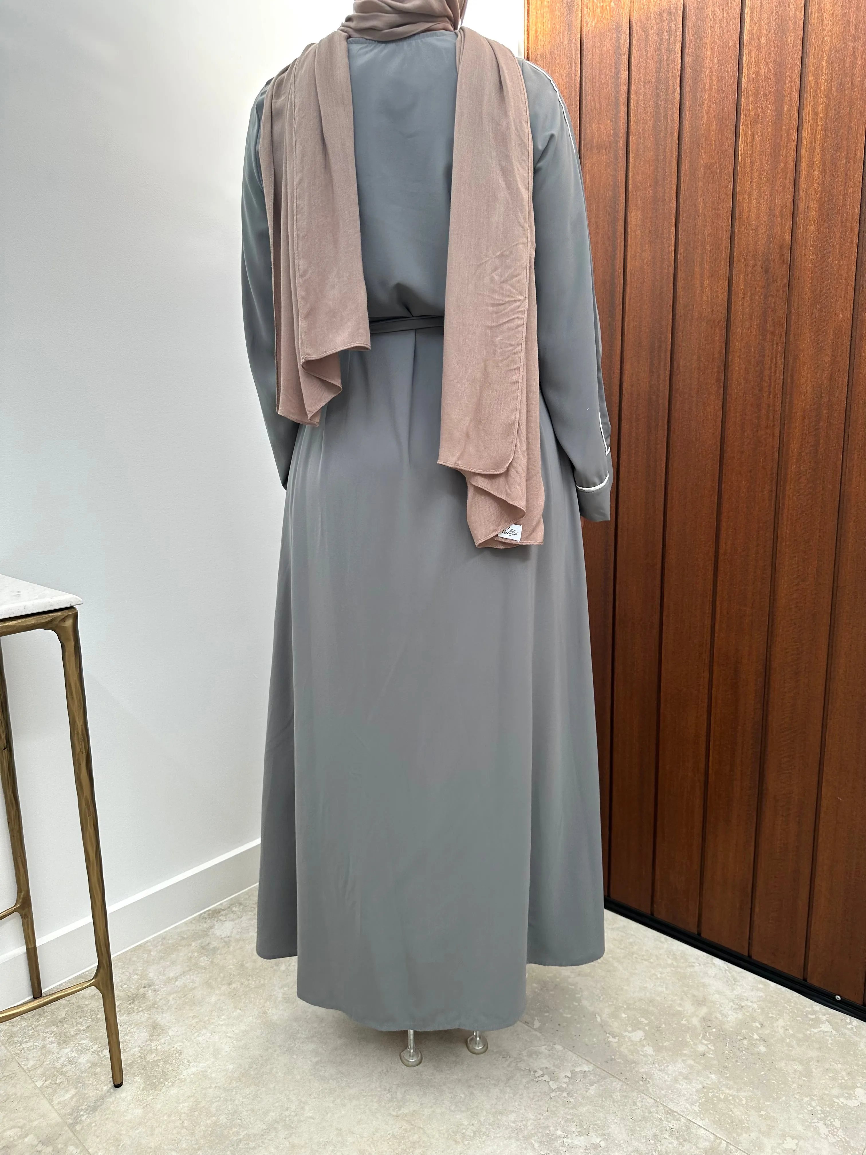 QAMAR ABAYA