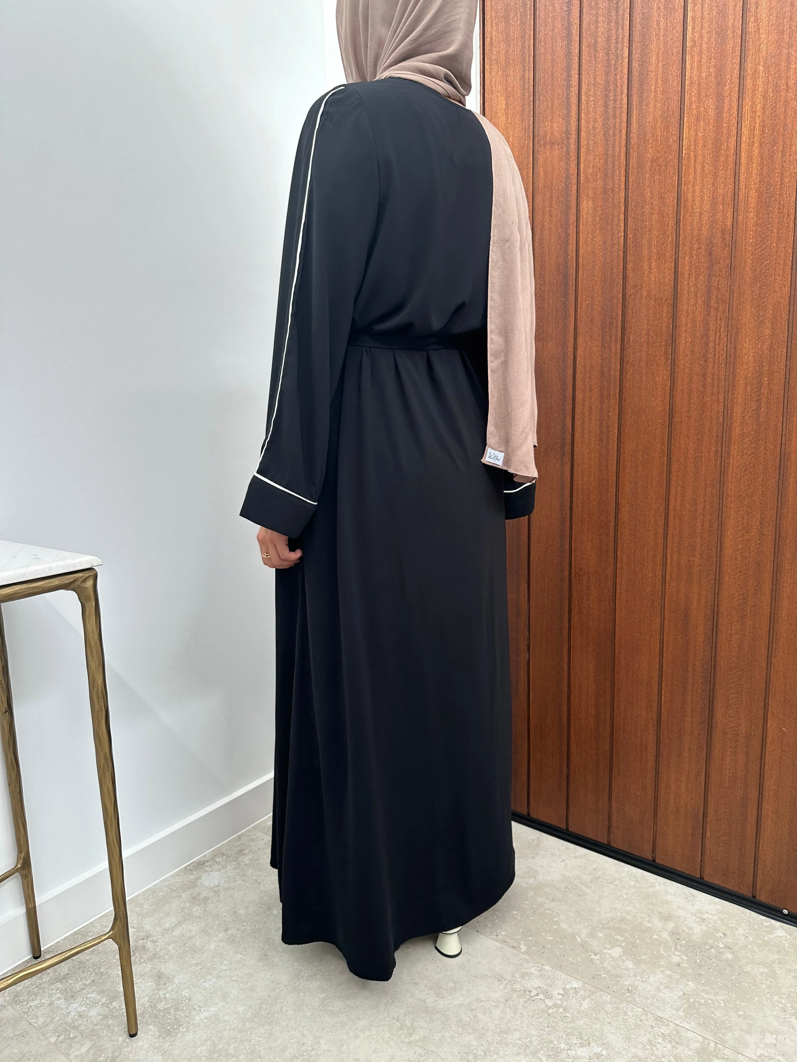 QAMAR ABAYA