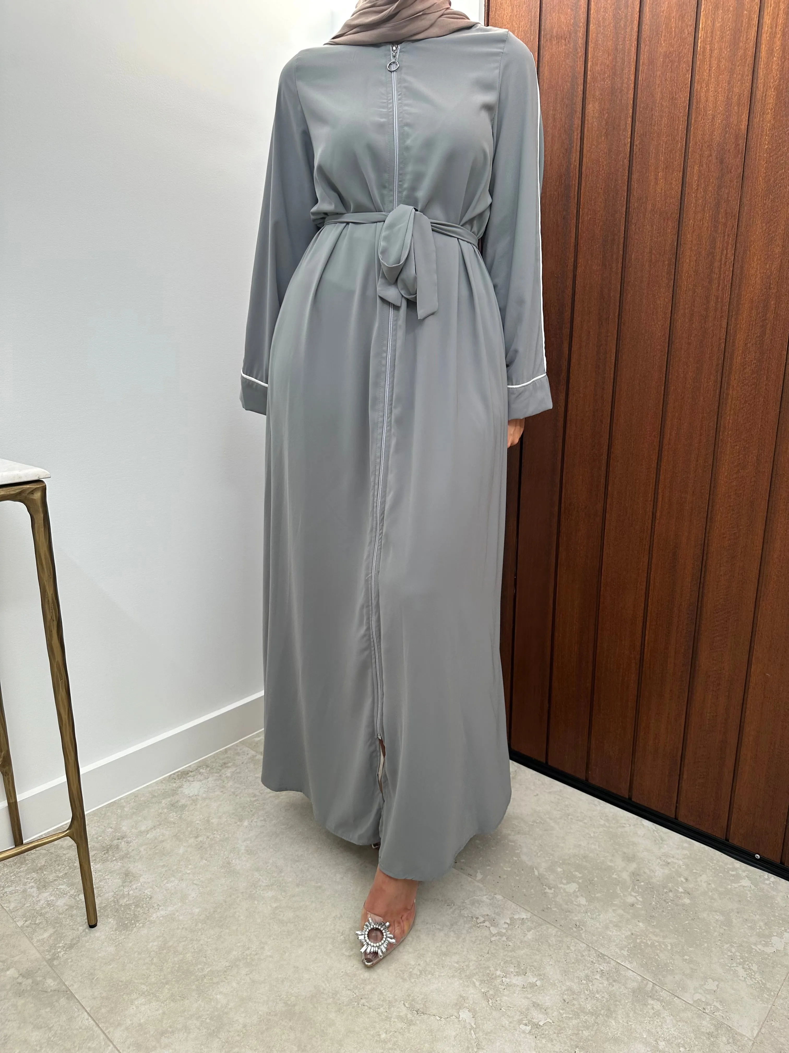 QAMAR ABAYA