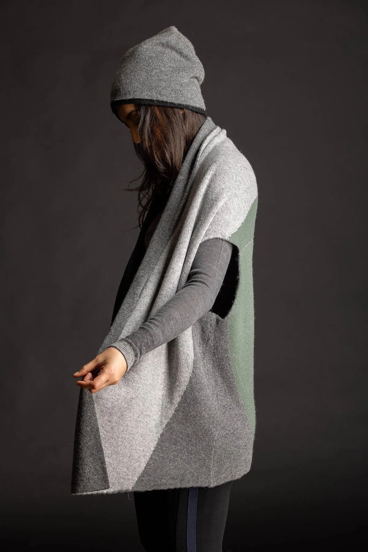 Reversible Color Block Vest - Juniper/Thunder
